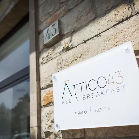 לינה וארוחת בוקר Attico43